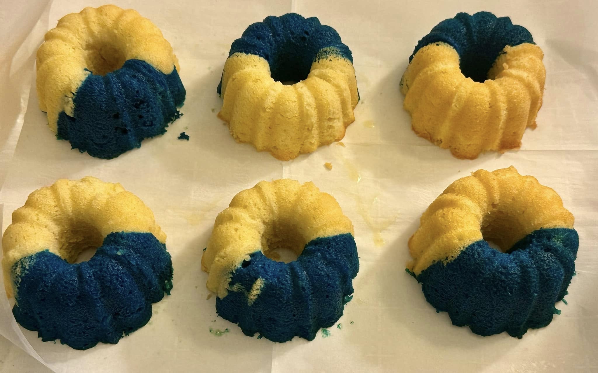 30 Day Big Game Special Mini Bundts - Image 7